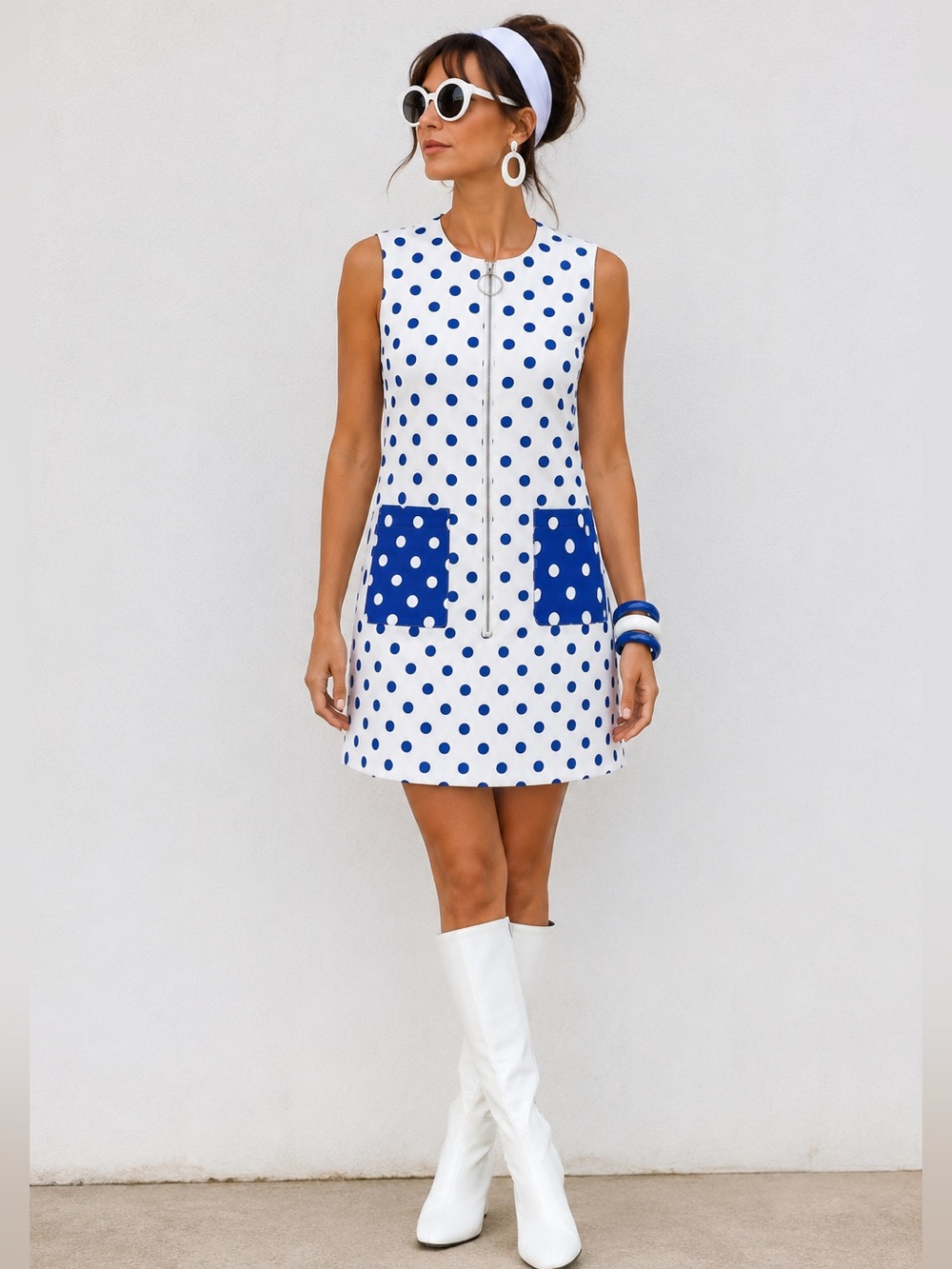 Vintage 60s Ship’n Shore Mod Polka Dot O-Ring Zip Shift Dress M